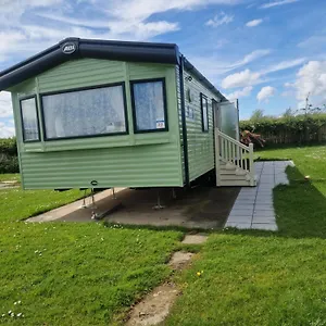 Niks Caravans Holiday home Waxholme